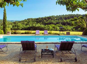 Provençaalse boerderij met zwembad voor 10 personen in Rustrel in de Luberon