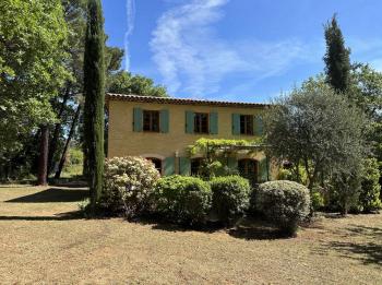 Villa de vacances avec piscine à Roussillon en Luberon